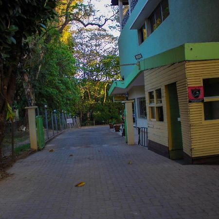 Equator Hotel 아루샤 외부 사진