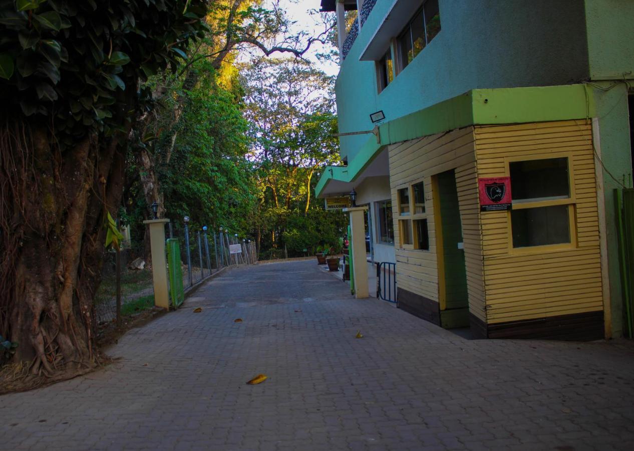 Equator Hotel 아루샤 외부 사진