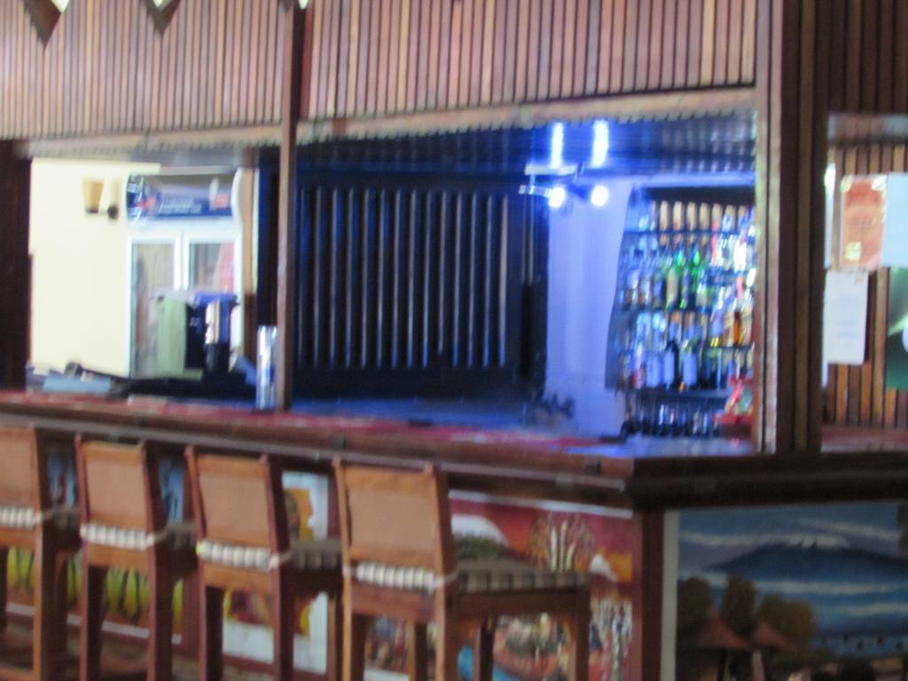 Equator Hotel 아루샤 외부 사진