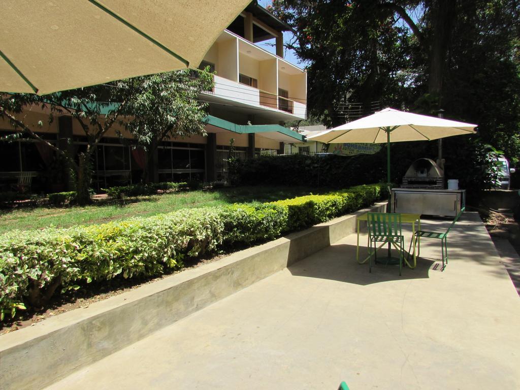 Equator Hotel 아루샤 외부 사진
